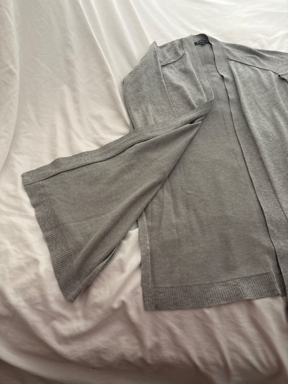 Light weight sweater - Picture 3 of 3